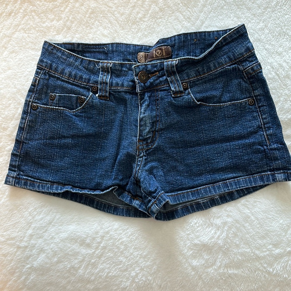 l.e.i. Denim shorts